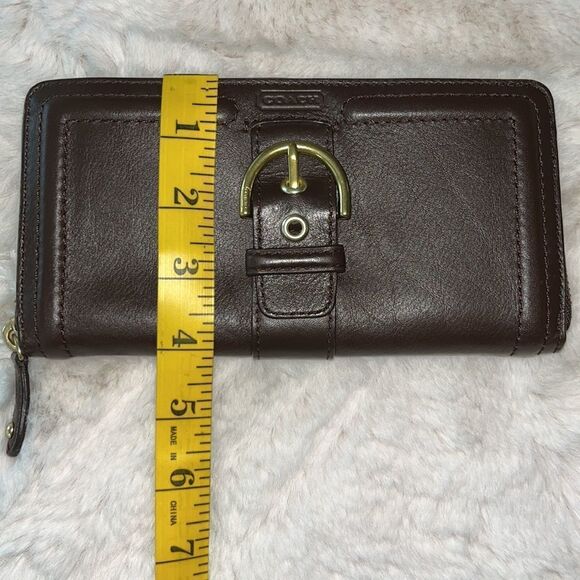 Coach Campbell Signature Buckle Zip Accordion Wallet - Picture 8 of 8
